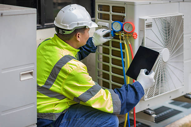 Professional Hvac technician working in Vale, OR